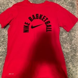 red nike boys shirt